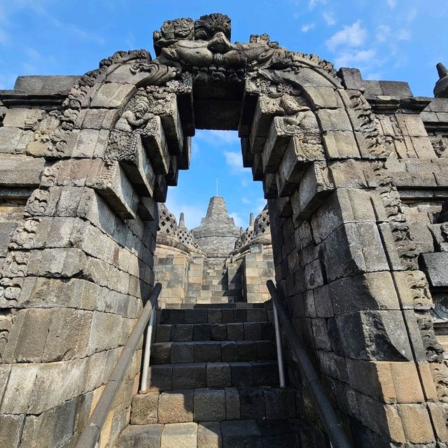 โบโรบูดูร์ Candi Borobudur 