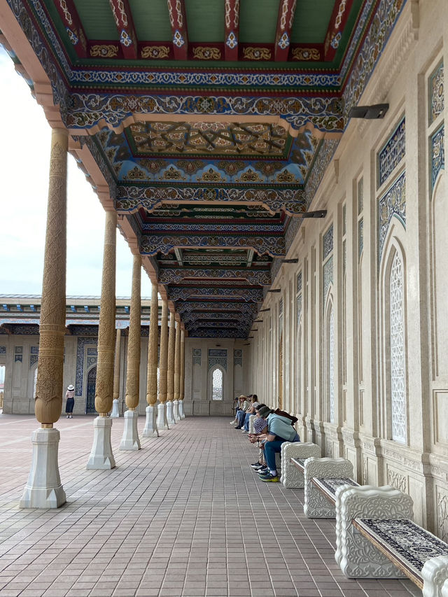A Sanctuary of Serenity: Hazrat Khizr Mosque