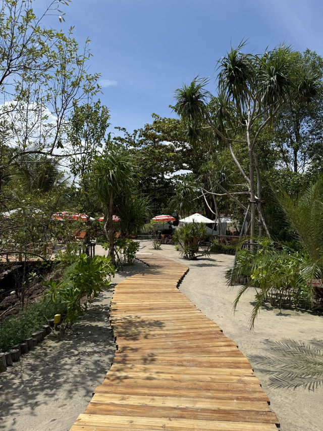 Lawon Canal Café คาเฟ่บรรยากาศริมน้ำ