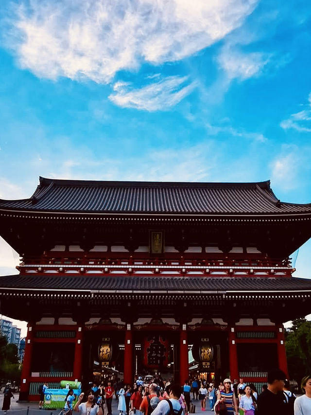 ⛩️「紅燈籠下，是東京最古老的祈願之地」。」