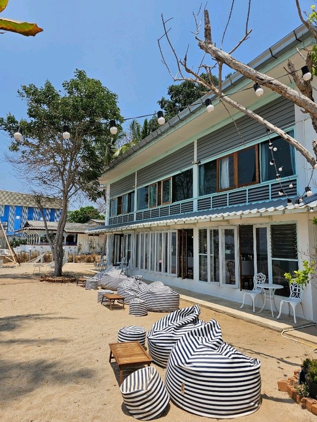 Rosana cafe X Library | ประจวบคีรีขันธ์