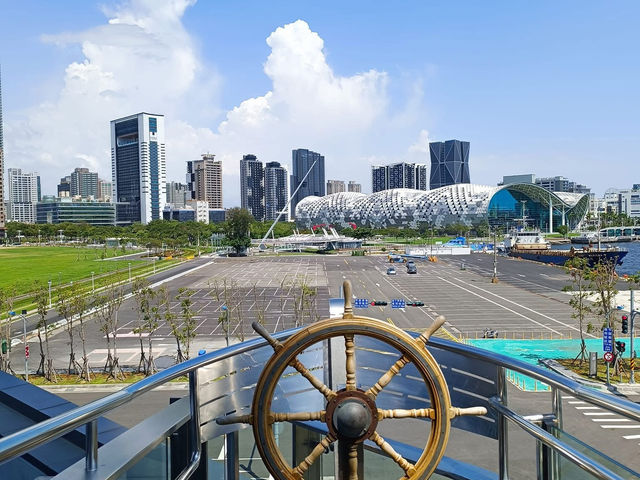 高雄之旅 車站 旅運中心 展覽館 高流 