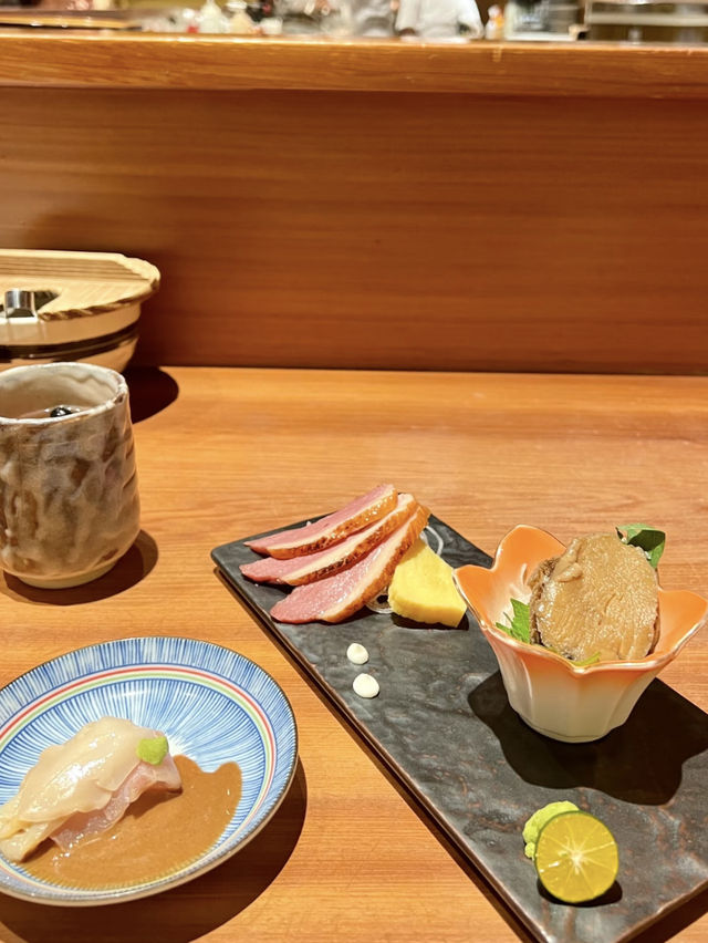 🍣✨ A Bowl to Remember at Tsujihan 🐟🥢 🍣✨ A Bowl to Remember at Tsujihan 🐟🥢