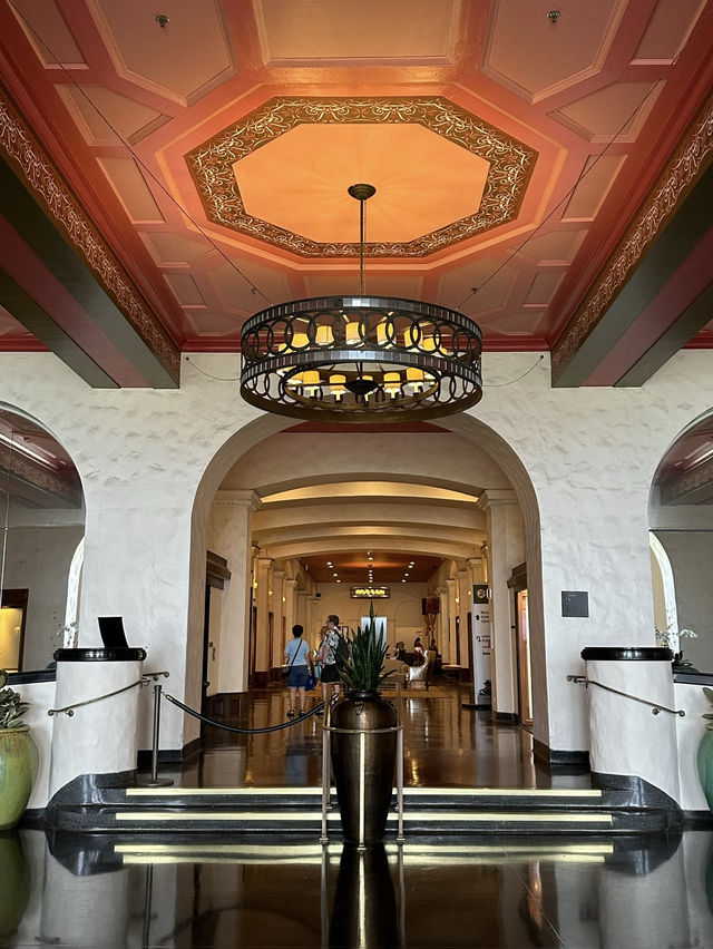 “ピンクパレス”で過ごす特別な時間🌺「ロイヤルハワイアン」🏖️✨ “ピンクパレス”で過ごす特別な時間🌺「ロイヤルハワイアン」🏖️✨