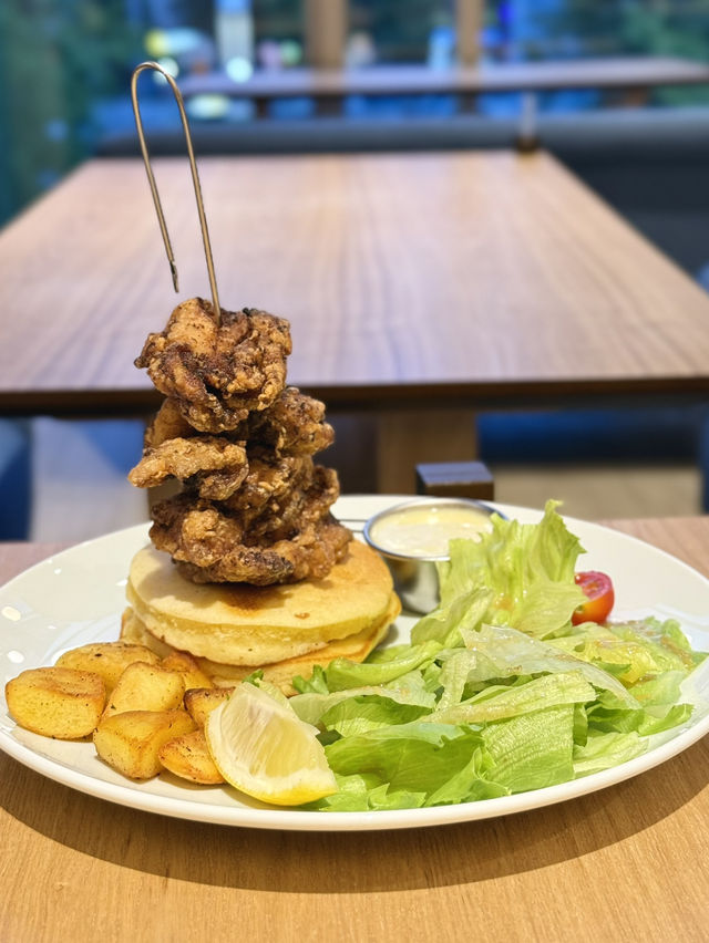 【愛知観光】ハワイ感満載のチキンタワーパンケーキ🥞