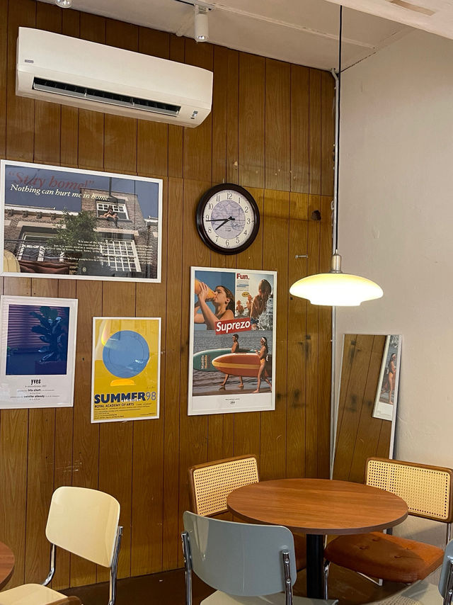 American Retro Feels & Brunch Goals: Hummus by Juice Code, Penang 🇲🇾
