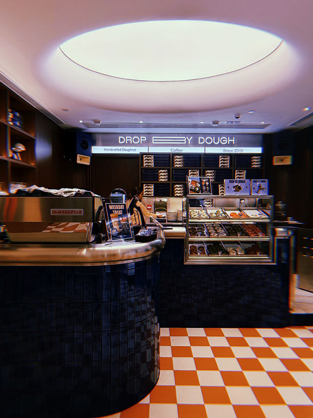 D R O P. B Y. D O U G H • Doughnut Dream 🍩 