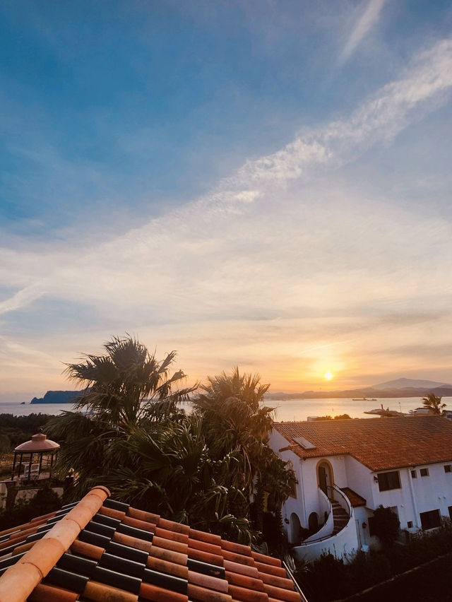 The Perfect Sunset and Stargazing Spot