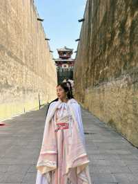 Walking Through Qin Palace in Hanfu