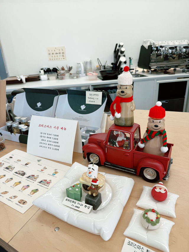 ํฌ๋ฆฌ์ค๋ง์ค ๊ฐ์ฑ ์นดํ ์ถ์ฒ ๐ซถ๐ป ํฌ๋ฆฌ์ค๋ง์ค ๊ฐ์ฑ ์นดํ ์ถ์ฒ ๐ซถ๐ป