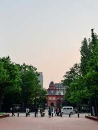 札幌初夏兩日散步：把晴天、海膽與限定 T 都帶回家