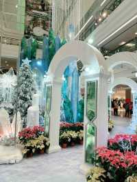 🎄 Festive Finds at One Utama Old Wing: Your Christmas Gift & Photo Spot!