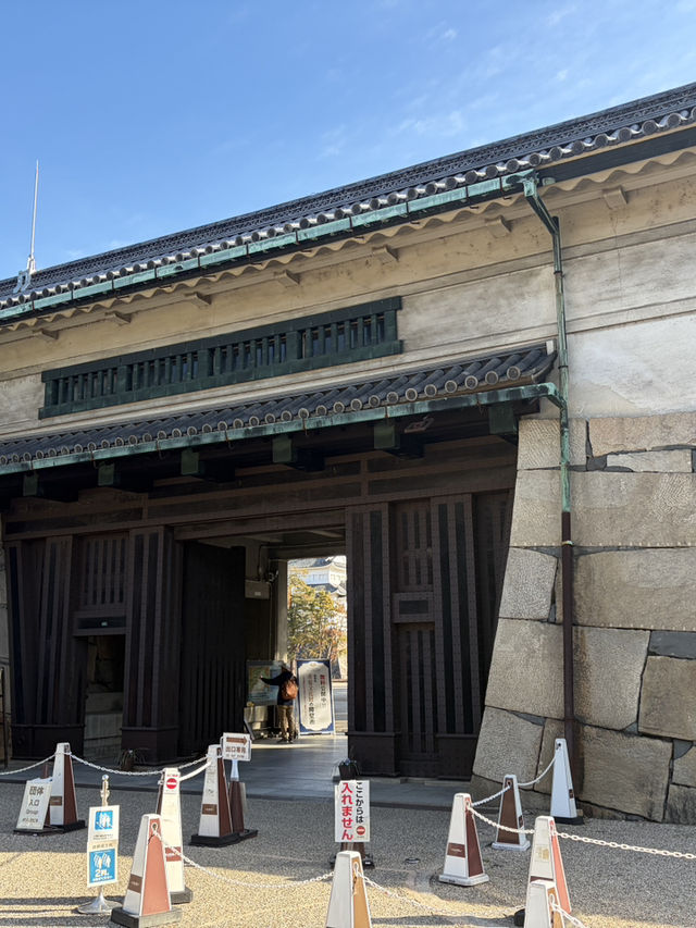 冬日暖陽照亮金鯱:名古屋城聖誕一日遊的奇蹟與浪漫 冬日暖陽照亮金鯱:名古屋城聖誕一日遊的奇蹟與浪漫