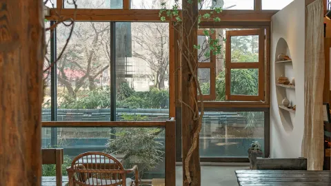 Recommended Daegu Cafe: Deep Coffee Roasters Hyangchon — traveler post in Daegu