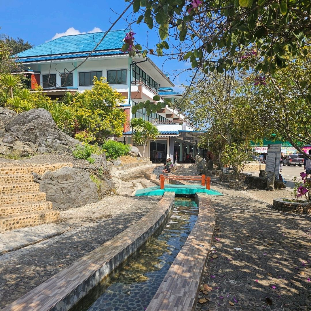 Visit Mae Kachan Hot Springs in Chiang Rai