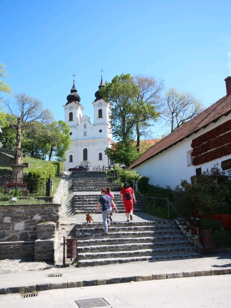 Hermit caves of Tihany – carved solitude above Balaton