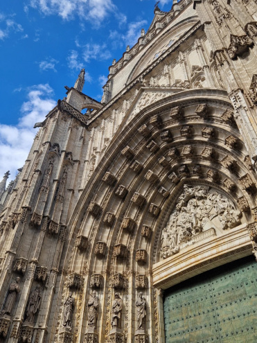 セビリア大聖堂（Seville Cathedral）。 | Trip.com セビリア