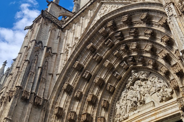 セビリア大聖堂（Seville Cathedral）。 | Trip.com セビリア