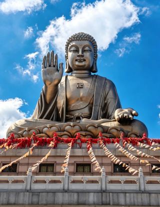 🙏 Beneath the Gaze of Nanshan Buddha | Longkou