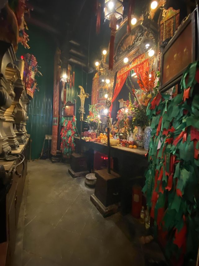 One of Hong Kong’s most famous urban temples⛩️