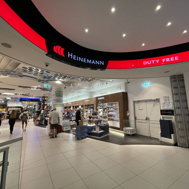 Heinemann Duty Free@Budapest Airport