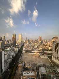 Waking up to this view of Bangkok 😍