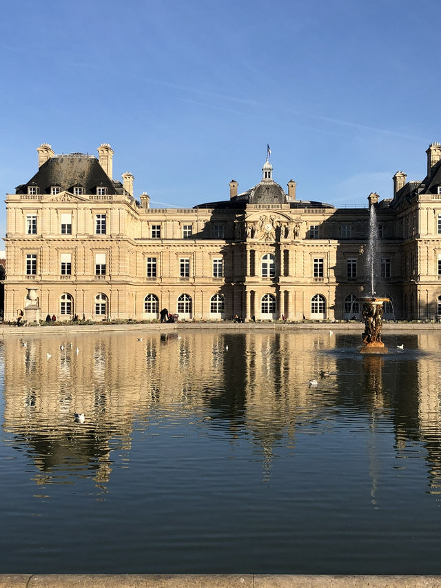 Paris | Enjoy the autumn vibe of Luxembourg Gardens like Parisian