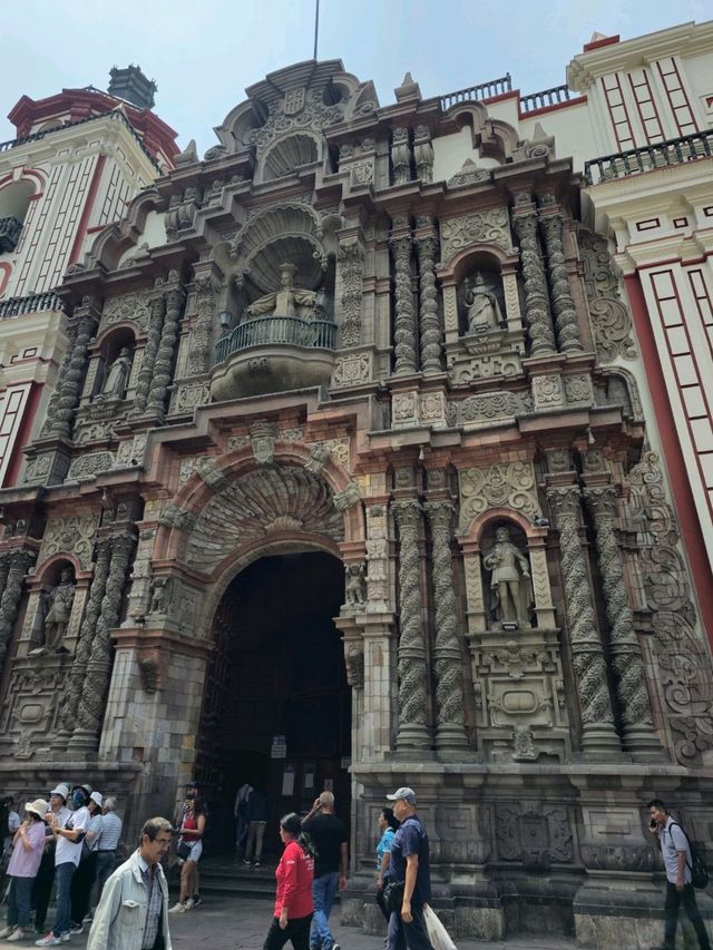 해외여행 페루 리마의 아름다운 성당 Church of La Merced
