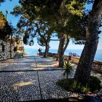 Hiking towards Castelmola 
