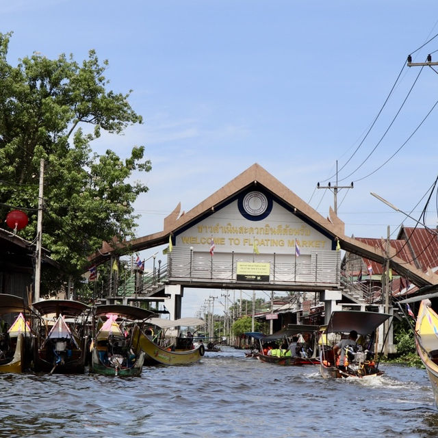 Thailand🇹🇭Discover the Vibrant Charm of Floating Market – A Must-Visit🚣‍♂️