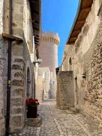 🏔️ City of Quiet Resilience – L’Aquila, Italy