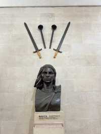 🇦🇱 阿爾巴尼亞斯坎德培博物館（Skanderbeg Museum） ⚔️