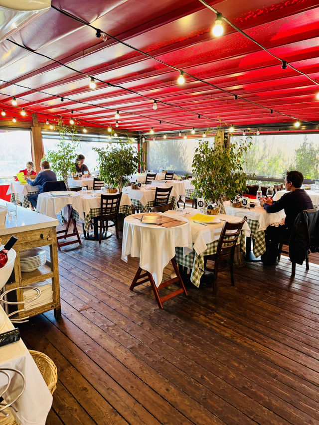 🍷🥩 Wonderful Local Lunch at La Vinya Grill — A True Hidden Gem in Barcelona