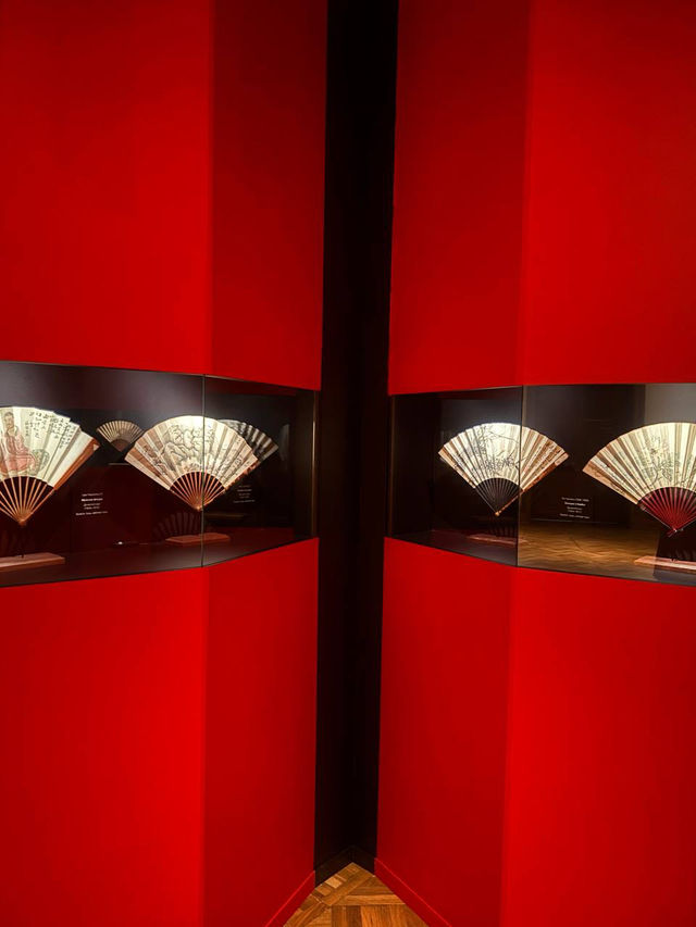 🎨 Tretyakov Gallery Stuns Russians With Chinese Collection! 🌍🌹