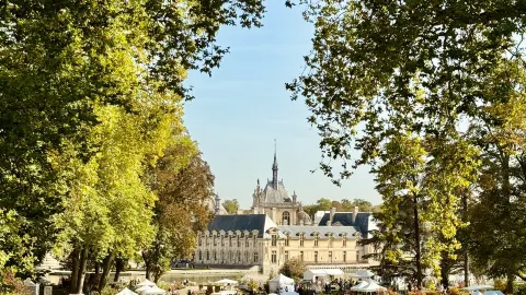 Château de Chantilly — A French Fairytale Among Lakes and Parks. — traveler post in Chantilly