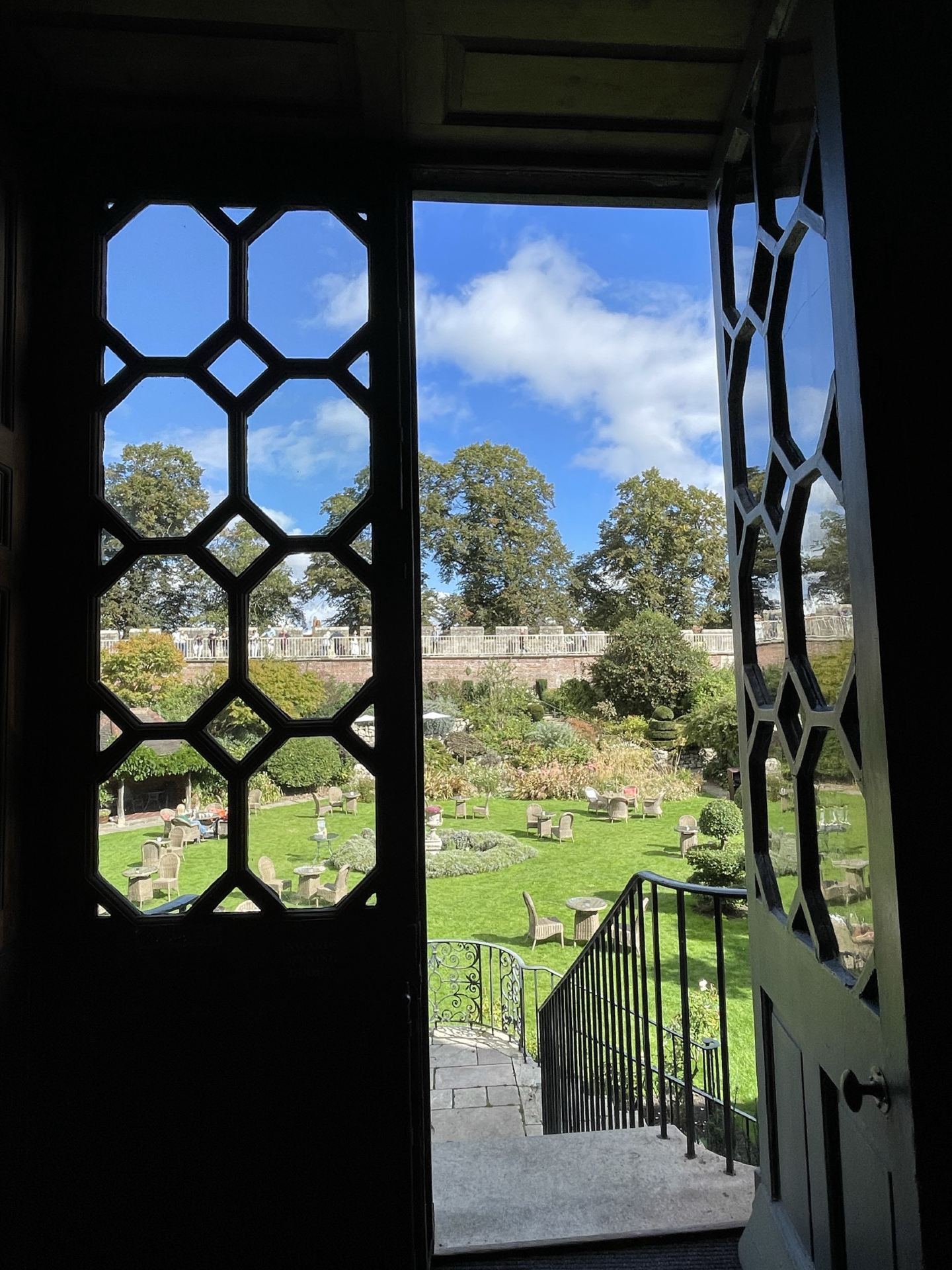 A Hidden Gem in York: Lunch at Grays Court 🏛️✨