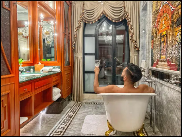 Amazing Bathtub at Moller Villa 💎 