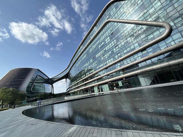 A peek into SkyBridge HQ in Shanghai 📷