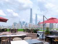上海・外灘の絶景ビューをテラスで臨めるお洒落レストラン