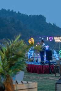 Immerse in the romantic day and night of the Shenzhou Peninsula.