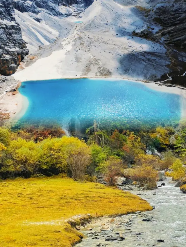 You can always trust the autumn of Daocheng Yading, as beautiful as a fairy tale world!