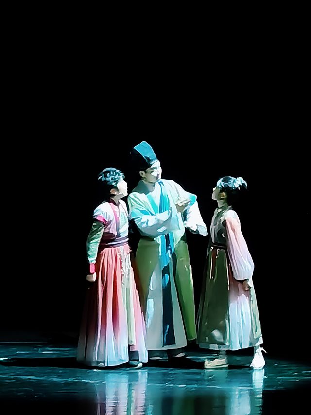 今日觀演 | 如夢令沉醉於古箏情境音畫 今日觀演 | 如夢令沉醉於古箏情境音畫