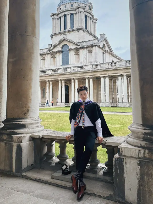 Graduation commemorative photo @ Greenwich London