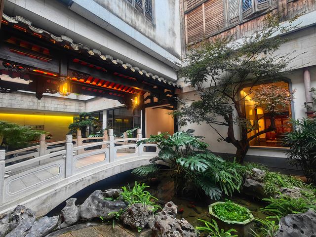 這是什麼寶藏酒店?白天逛三坊七巷,晚上泡湯~ 這是什麼寶藏酒店?白天逛三坊七巷,晚上泡湯~