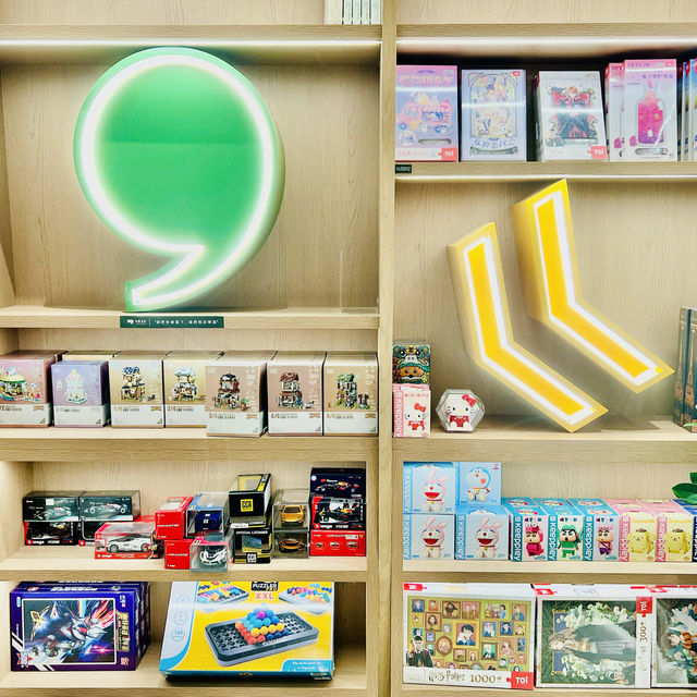 打卡深圳句象書店