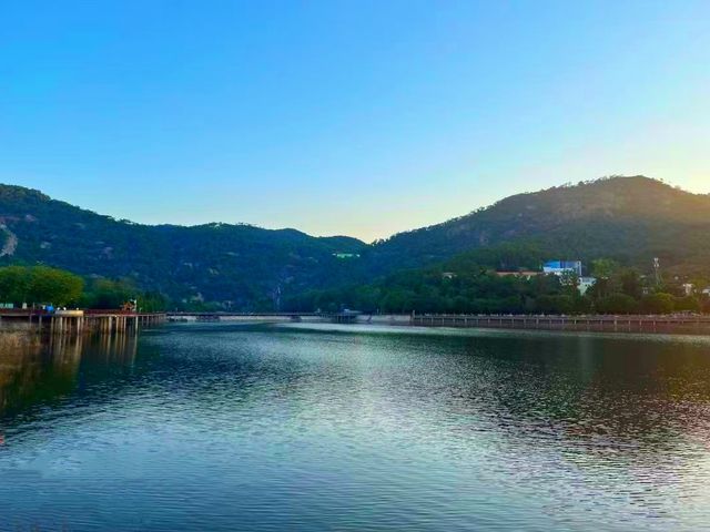 廣東最美水上棧道，周末親子遊玩好去處。