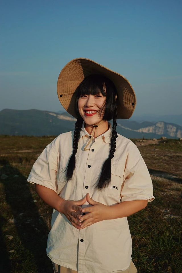 張家界人有自己的「阿勒泰」，南灘國家草原自然公園，這裡不僅是湖南省三大天然草場之一，還是南方最大的天然草場。