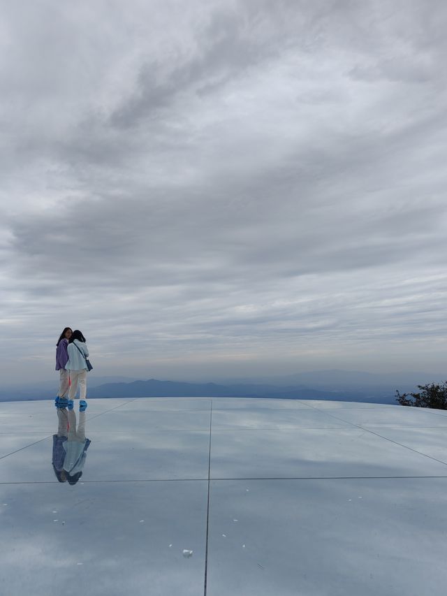 天岳幕阜山，負離子大氧吧。