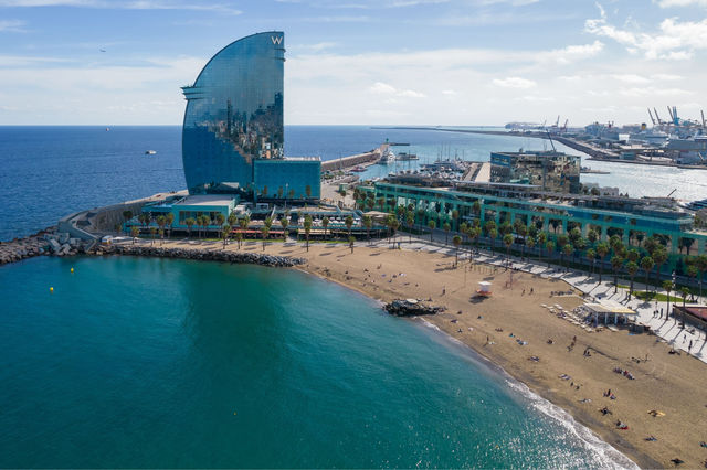 巴塞羅那W酒店｜享受極致海景。