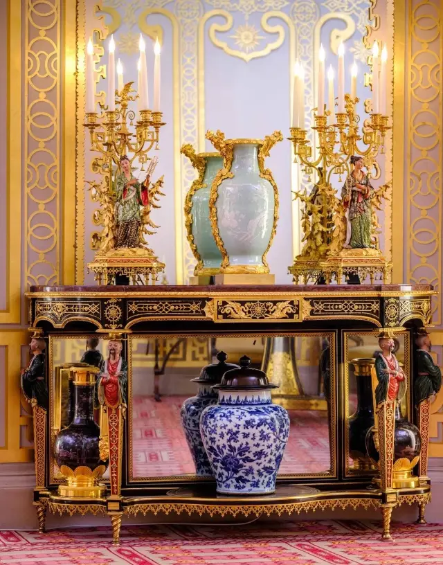 If I lived in a place like this, I'd wake up laughing from my dreams. 